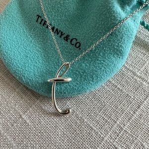 Authentic TIFFANY & Co. Elsa Peretti Alphabet Letter T Pendant Initial necklace